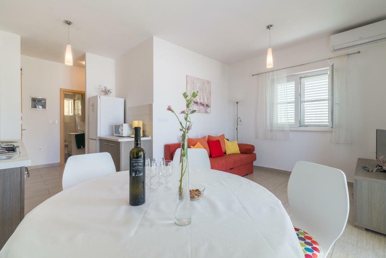 Apartmani Jelić Vinjerac Bagian luar foto